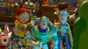 Jessie, Buzz Lightyear y Woody en una escena de 'Toy Stoy 5'.