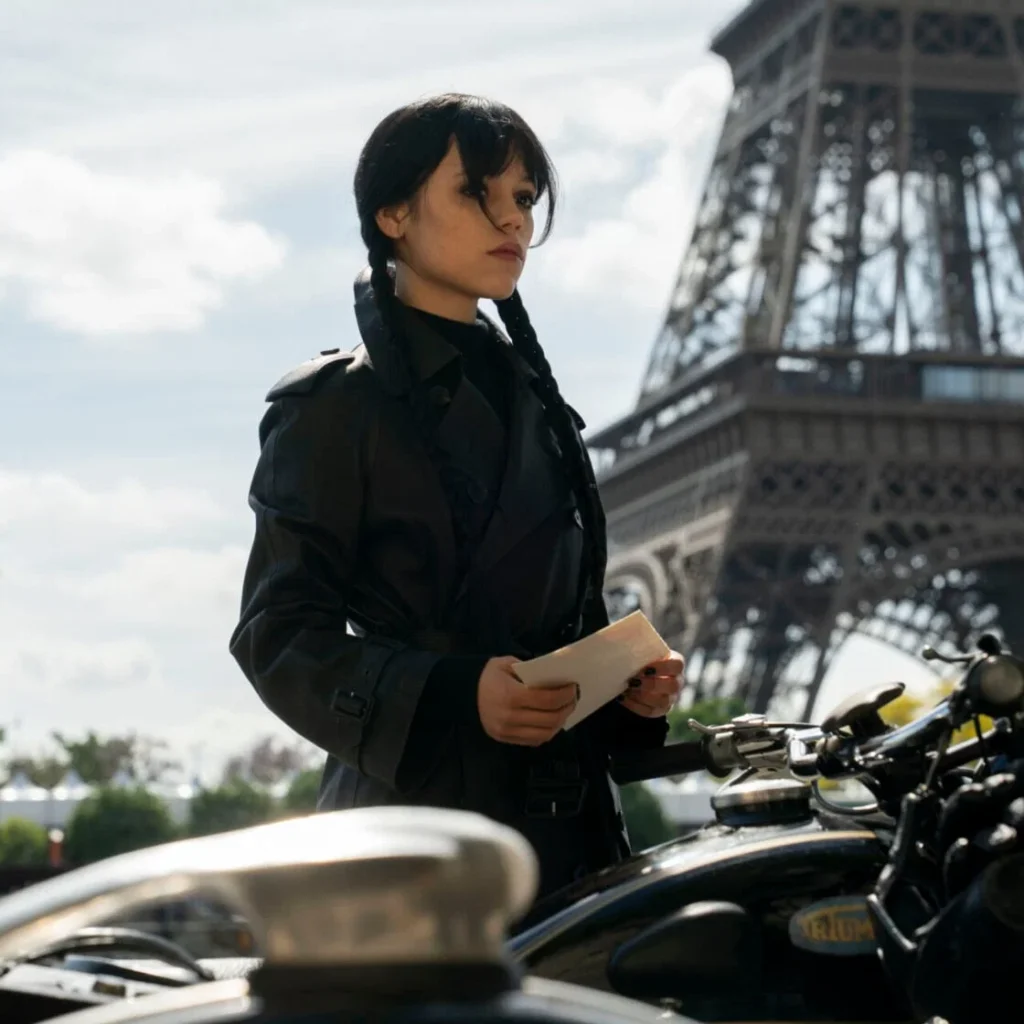 Jenna Ortega, como Miércoles en París