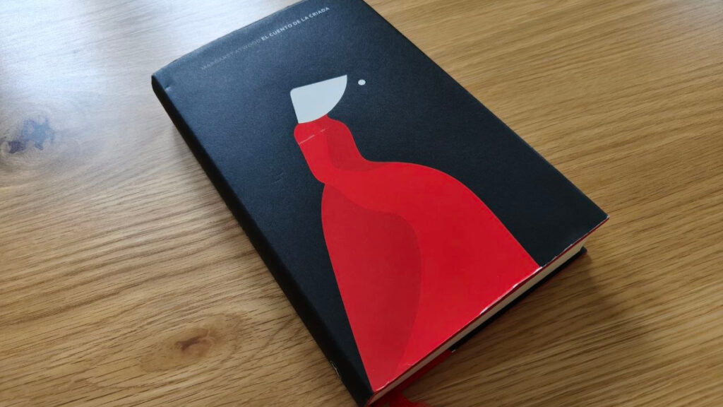 Libro de ‘El cuento de la criada’, de Margaret Atwood.