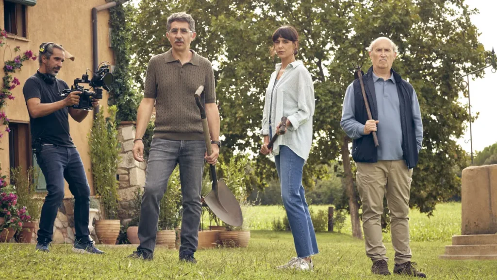 Berto Romero, Belén Cuesta y Javier Cámara protagonizan '5 minutos más'.