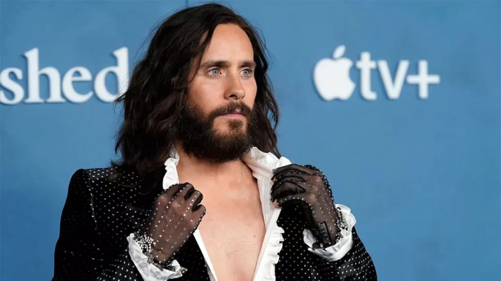 Cuatro mujeres acusan a Jared Leto de agresión sexual en un documental de la BBC, y otras 6 de conductas inapropiadas.