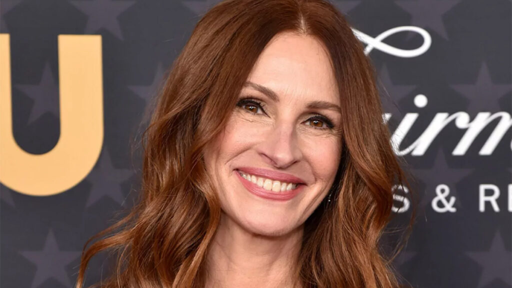 Julia Roberts luciendo una maravillosa sonrisa natural, sin lifting ni bótox.
