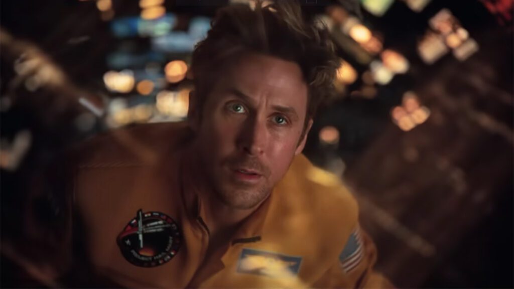 Ryan Gosling flotando en el espacio en una escena de 'Proyecto Salvación'.