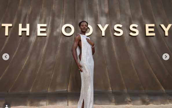 Lupita Nyong’o lució uno de los looks más sexys en el estreno de 'La Odisea'