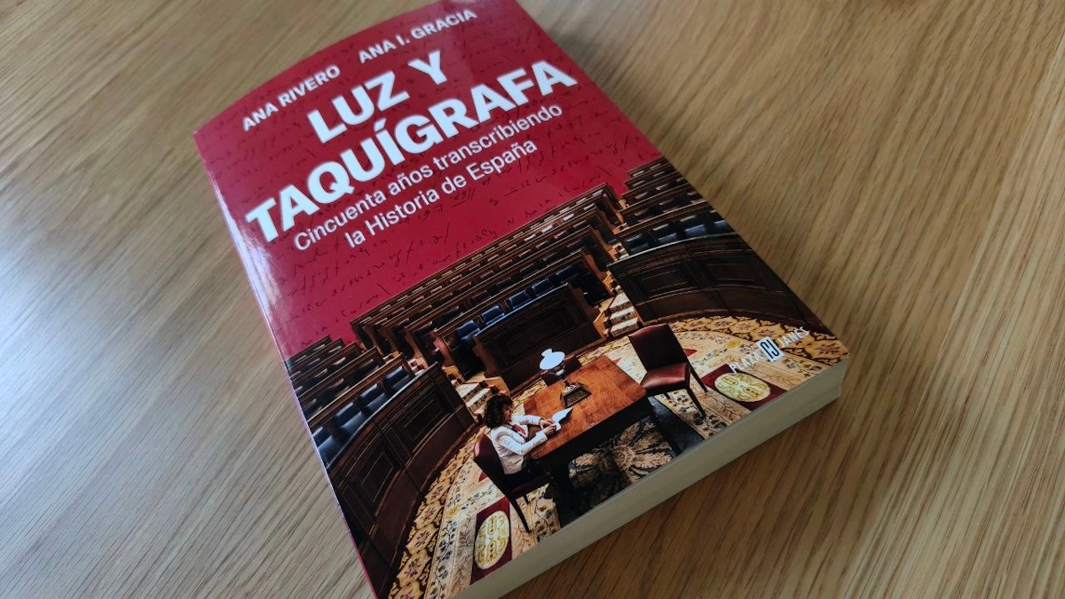 'Luz y taquígrafa', la biografía de Ana Rivero.