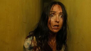 La llegada de 'Backrooms' en streaming a España nos permitirá volver a disfrutar de esta peculiar película de terror desde la comodidad de nuestros hogares.