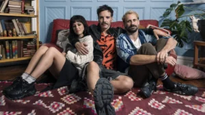 Javier Giner, Oriol Pla y MArina Salas vuelven a formar un trío perfecto en el tráiler de 'Esta soledad'.