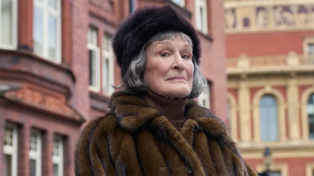 Así es Glenn Close sin maquillaje a los 79 años: una auténtica reina que además ensalza la importancia del descanso, el autocuidado y la memoria.