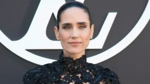 Jennifer Connelly vuelve a Apple TV con la temporada 2 de 'Dark Matter', en la que interpreta a Daniela Dessen en la ficción de multiversos.