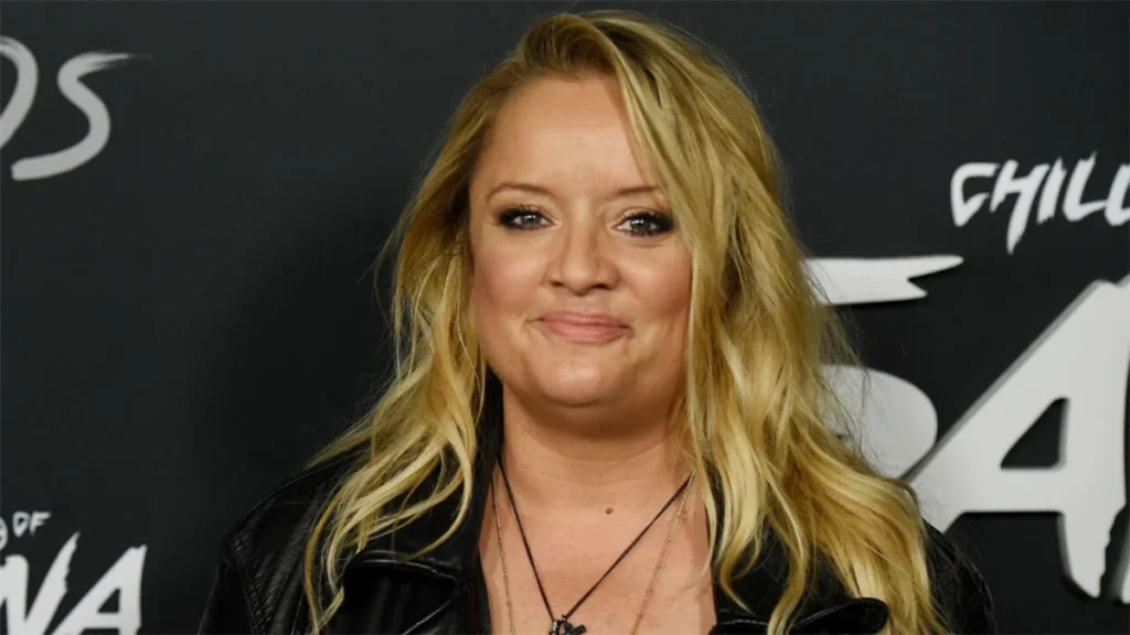 Lucy Davis ha revelado que sufre cáncer de mama con metástasis, pero que quiere seguir trabajando hasta el final y no ser tratada 'como una enferma'.