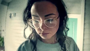 La versión oficial es que Mica Miller se quitó la vida, pero 'La muerte de la esposa del pastor' ofrece información que hace que nos lo replanteemos.