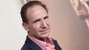 Descubre cuál es la película favorita de Ralph Fiennes, cuál se arrepintió de rodar y qué trabajos suyos están por llegar. ¡El primero tiene que ver con 'Los juegos del hambre'!