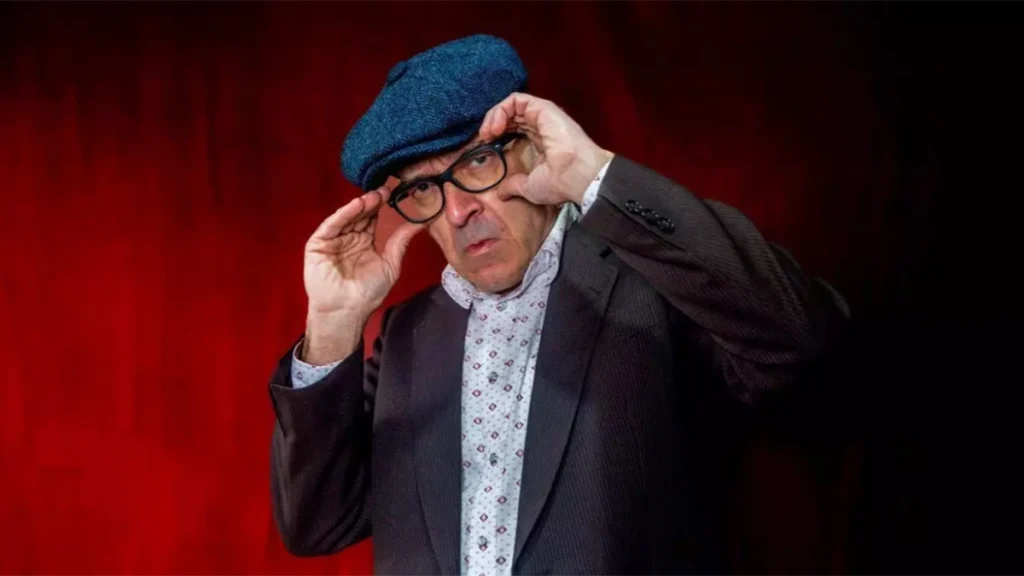 Muere Víctor Coyote, artista gráfico y músico que diseño la cabecera y la música de 'Poquita Fe'.