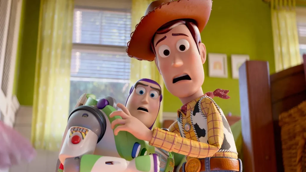 Woody y Buzz Lightyear dan un paso al lado en 'Toy Story 5'.