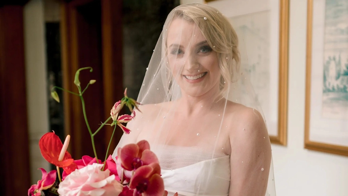 Evanna Lynch, vestida de novia.