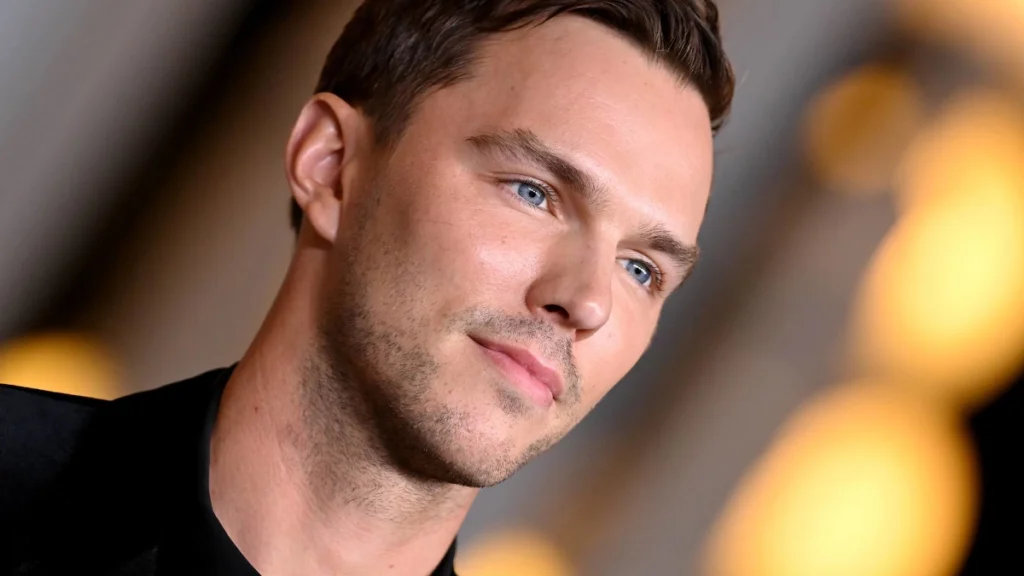 Nicholas Hoult será Gilderoy Lockhart en la serie de 'Harry Potter'.