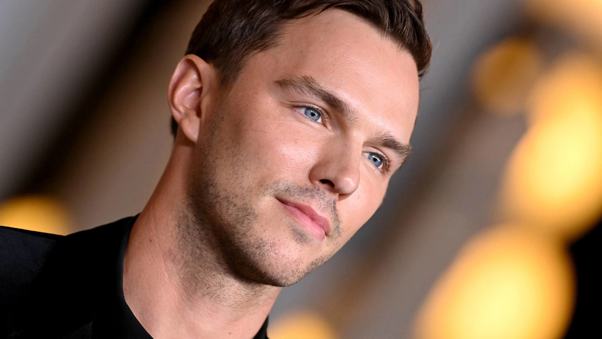 Nicholas Hoult será Gilderoy Lockhart en la serie de 'Harry Potter'.