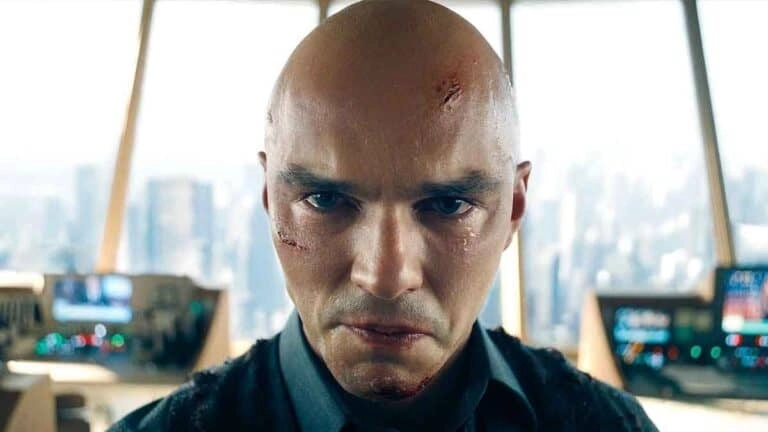 Nicholas Hoult, como Lex Luthor.