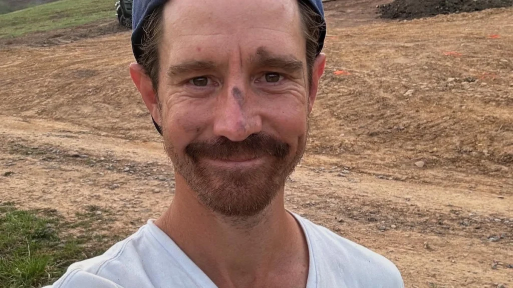 La nueva vida en el campo del actor Jason Dohring.