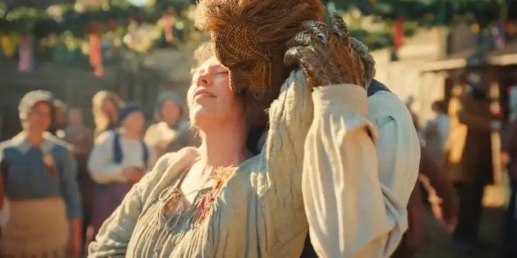 Olivia Colman y Alexander Skarsgård, en 'Wicker'.