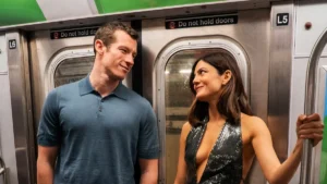 Callum Turner y Monica Barbaro protagonizan 'Una noche al año', uno de los estrenos de cine del 26 de agosto de 2026.