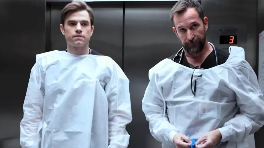 Los doctores Langdon y Robinavitch, en 'The Pitt'.