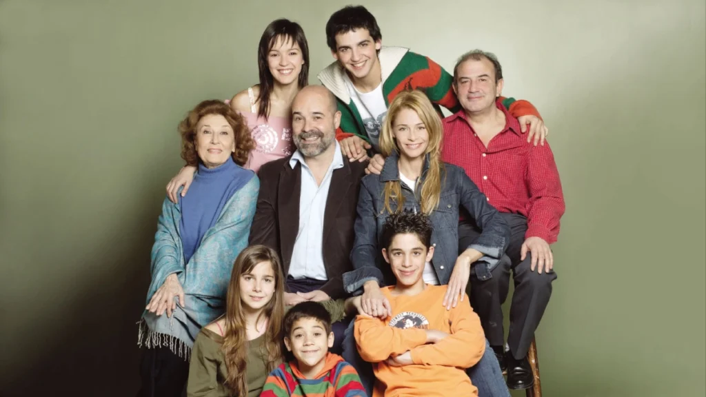 El reparto de 'Los Serrano'.