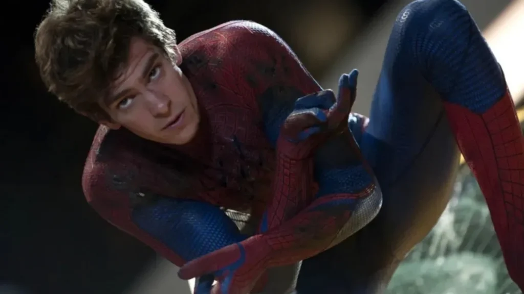 El actor Andrew Garfield como Spider-Man.