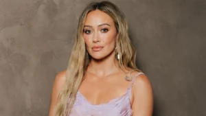 Las mejores películas y series de Hillary Duff demuestran que la cantante nunca ha abandonado del todo su vena interpretativa. ¡Que le dure!