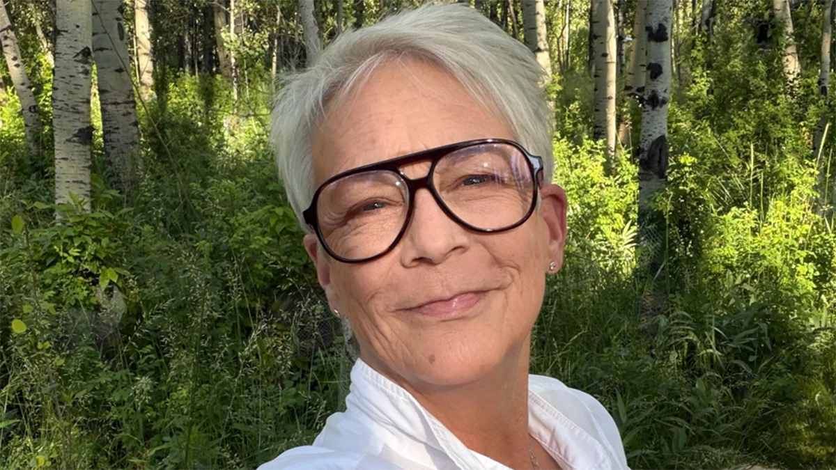 Jamie Lee Curtis y su nueva serie: 'Newlyweds', una sitcom sobre personas adultas con derecho a volver a amar.