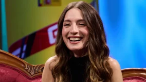 María Valverde fue a 'La Revuelta' de David Broncano dispuesta a divertirse y terminó sacándonos el lado tierno a todos. ¡Ojalá más invitadas así en televisión!