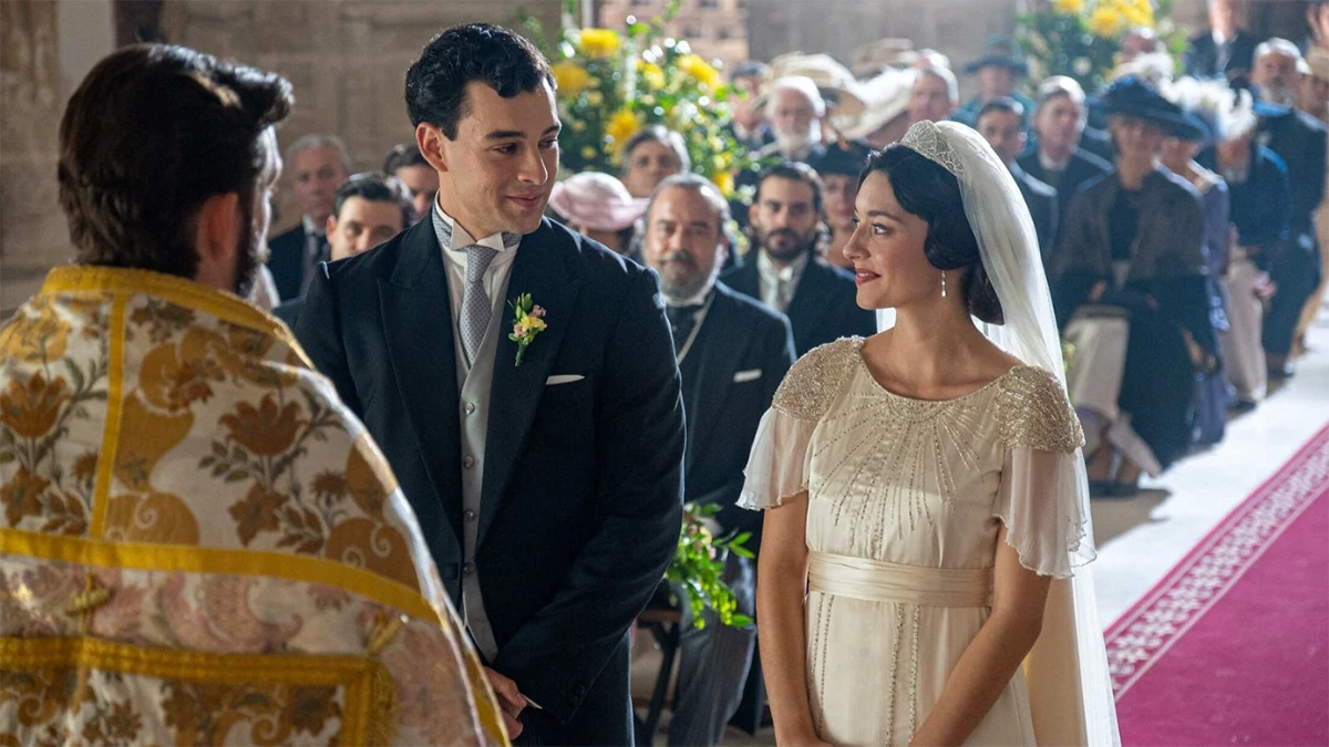 La excusa del nuevo capítulo nocturno de 'La Promesa' es la celebración de la boda de Curro y Ángela. ¡Aunque el miércoles 30 de septiembre a partir de las 23:00h va a pasar de todo en el palacio y sus alrededores!