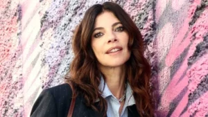Maribel Verdú protagoniza 'Bajo tus pies' en NEtflix, su primera película de terror en cuatro décadas de carrera.