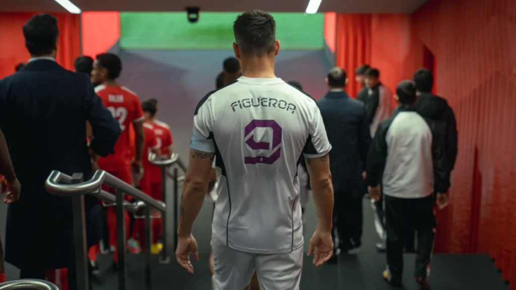 Figueroa, el futbolista al que investiga Sara Santano en la temporada 2 de 'Celeste'.