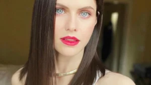 Alexandra Daddario.