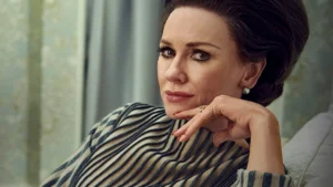 Naomi Watts es Babe Paley en 'Feud: Capote vs. The Swans'.
