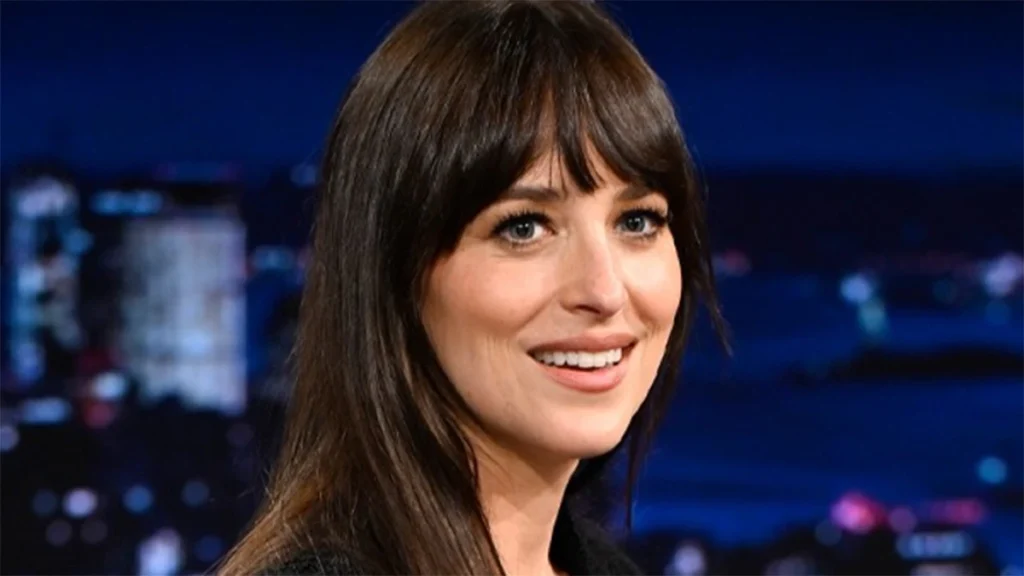 Conocer las mejores películas de Dakota Johnson te ayudará a valorar mucho más su carrera ante las cámaras. ¡Ten en cuenta que solo tiene 37 años!