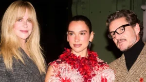 Dua Lipa, Nicole Kidman y Pedro PAscal se lo pasaron piruleta en el desfile de Chanel en París.