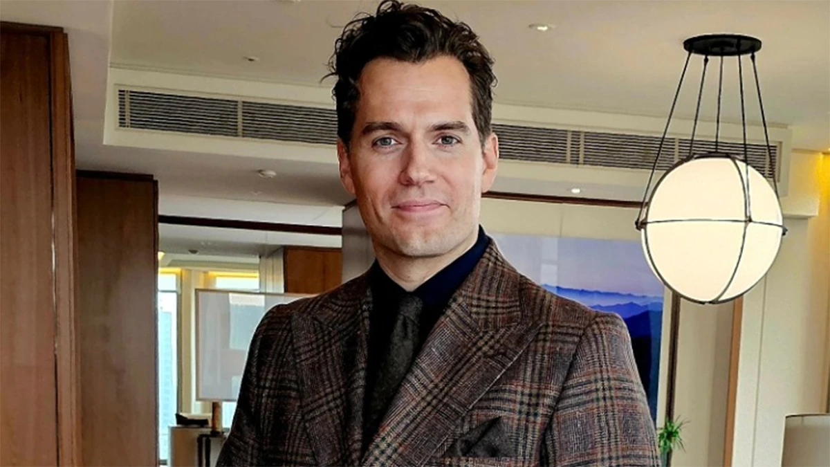 El protagonista de 'The Witcher' también fue principiante una vez. Te contamos la audición de Henry Cavill ante Patrick Stewart y cómo perdió el papel... ¡dos veces!
