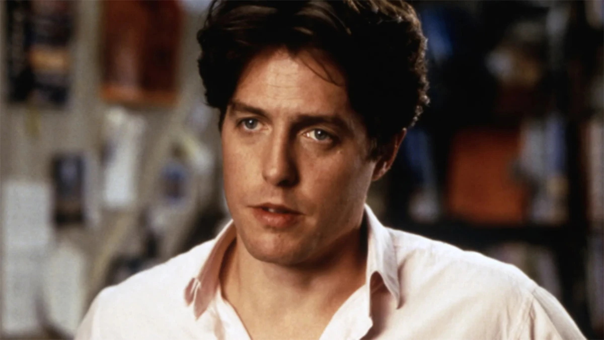 TRas Charlie Sheen, Hugh Grant y 'Dos hombres y medio' estuvieron a punto de hacer 'match', ¡pero al actor le dio miedo actuar en público y desapareció!