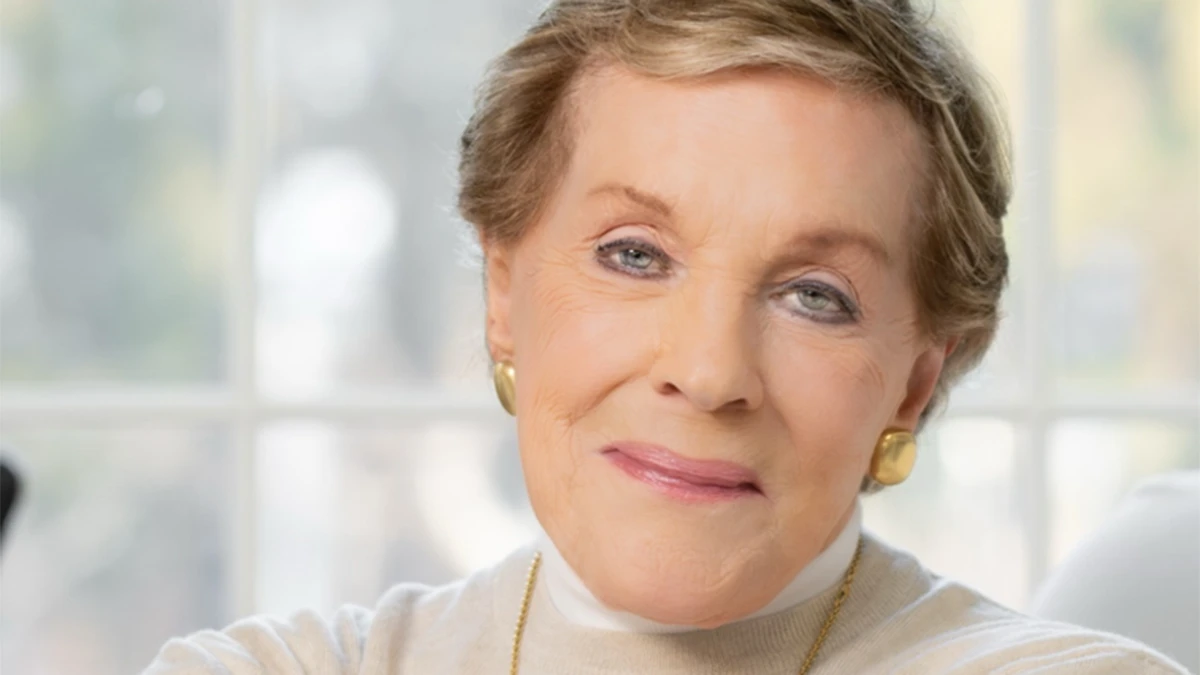 Julie Andrews cumple 91 años. La actriz de Mary Poppins ha ganado un Emmy por 'Los Bridgerton' y publica libros infantiles junto a su hija. ¡No para!