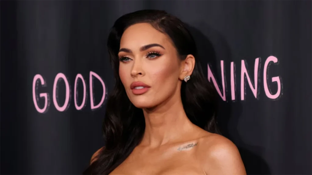 Megan Fox interpreta a una marca que comercializa un producto contra la disfunción eréctil.