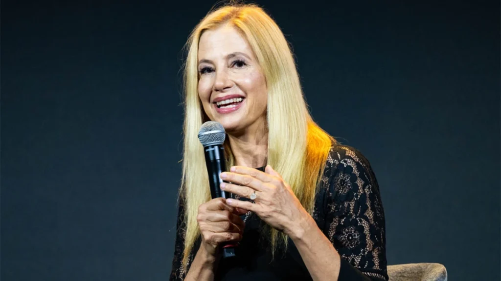 Mira Sorvino recoge la Biznaga de Oro del Festival de Málaga en la San Diego Comic-Con 2026 que se celebra en la ciudad por segundo año consecutivo.