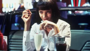 Uma Thurman en 'Pulp Fiction' con su icónica camisa blanca.