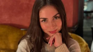 Ana de Armas.
