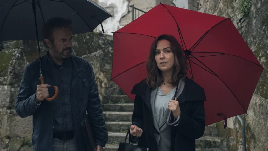 Tristán Ulloa y Verónica Sánchez, en 'El crimen de Pazos'.