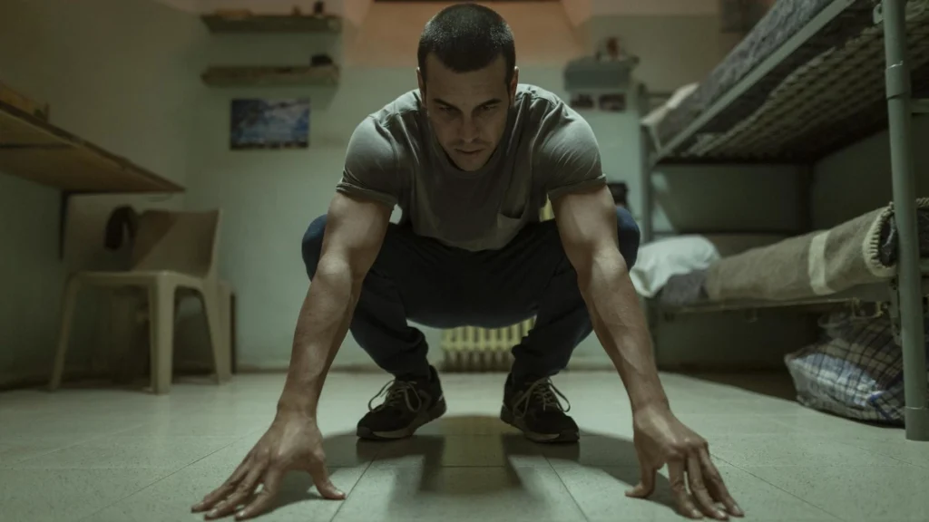 Mario Casas, en una imagen de 'El inocente', de Netflix.