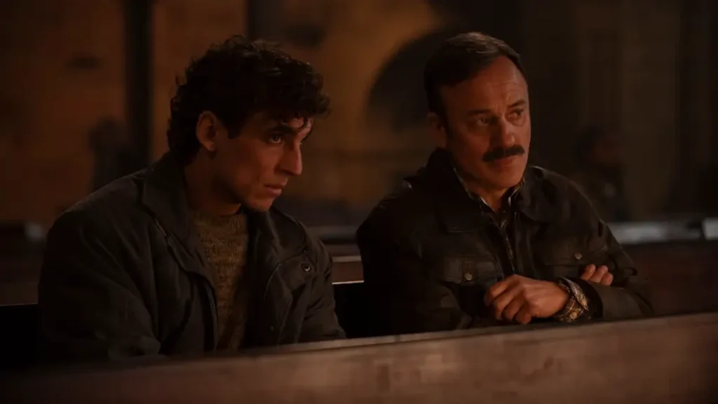 Miguel Herrán y Javier Gutiérrez, en 'El confidente'.