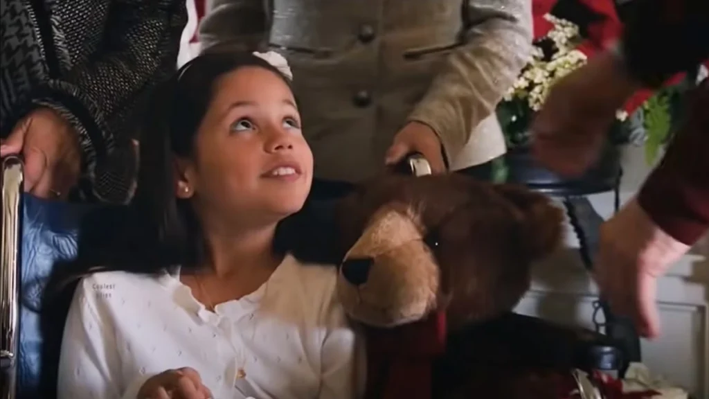 Fotograma de Jenna Ortega en 'Iron Man 3'.