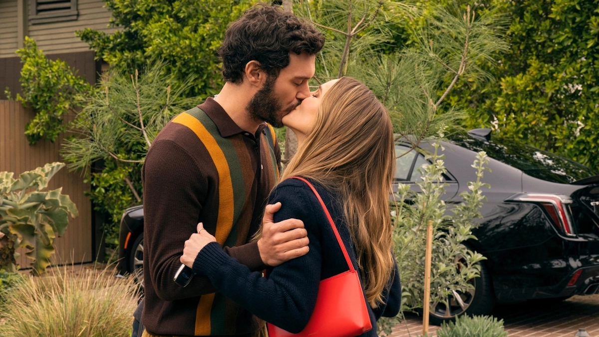 Kristen Bell y Adam Brody son Joanne y Noah en 'Nadie quiere esto'.
